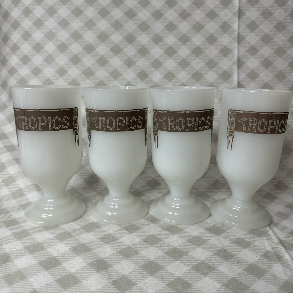 Old Vintage Tropics Tiki Polynesian Restaurant Milk Glass Coffee Mugs Set Of 4